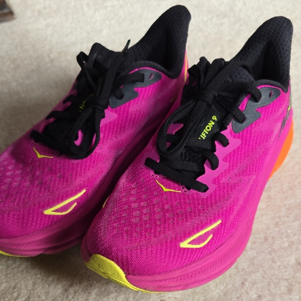 Hoka Clifton 9 size 6.5